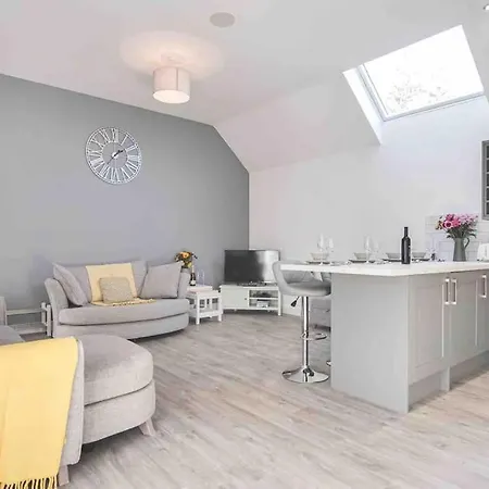 Hoxne Cottages - Poppy Cottage With Private Hot Tub York Extérieur photo