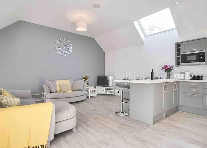 Hoxne Cottages - Poppy Cottage With Private Hot Tub